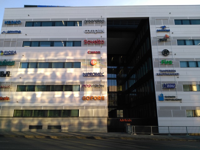 Paikkana oli kätevä Technopolis Yliopistonrinne Kalevantiellä junaradan itäpuolella. Paikkana oli kätevä Technopolis Yliopistonrinne Kalevantiellä junaradan itäpuolella.